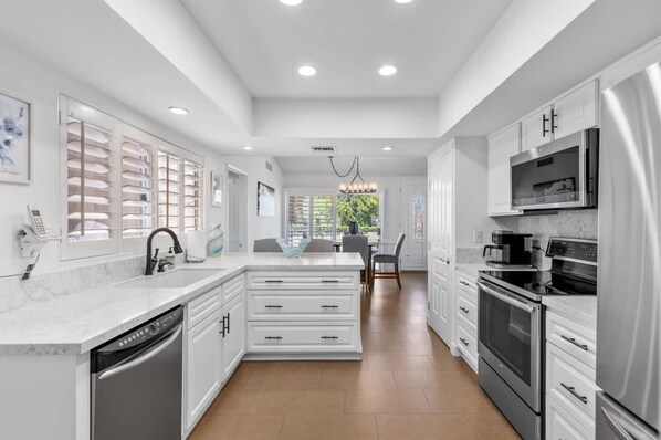 Apartment | 2 bedrooms, Internet - Desert Flower- Ironwood CC Condo Pool Spa (Palm Desert)