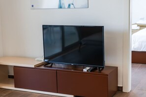 House | 1 bedroom - Seafront Escape in Durr s - Mimoza (Ishëm)