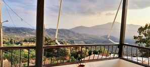 2 bedrooms - Emphasis Traditional House (Amari)