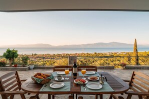 House | 1 bedroom, Internet - Onar Zin Seabliss - Mike Poolside Getaway (Xylokastro-Evrostina)