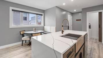 Apartemen | 4 kamar tidur