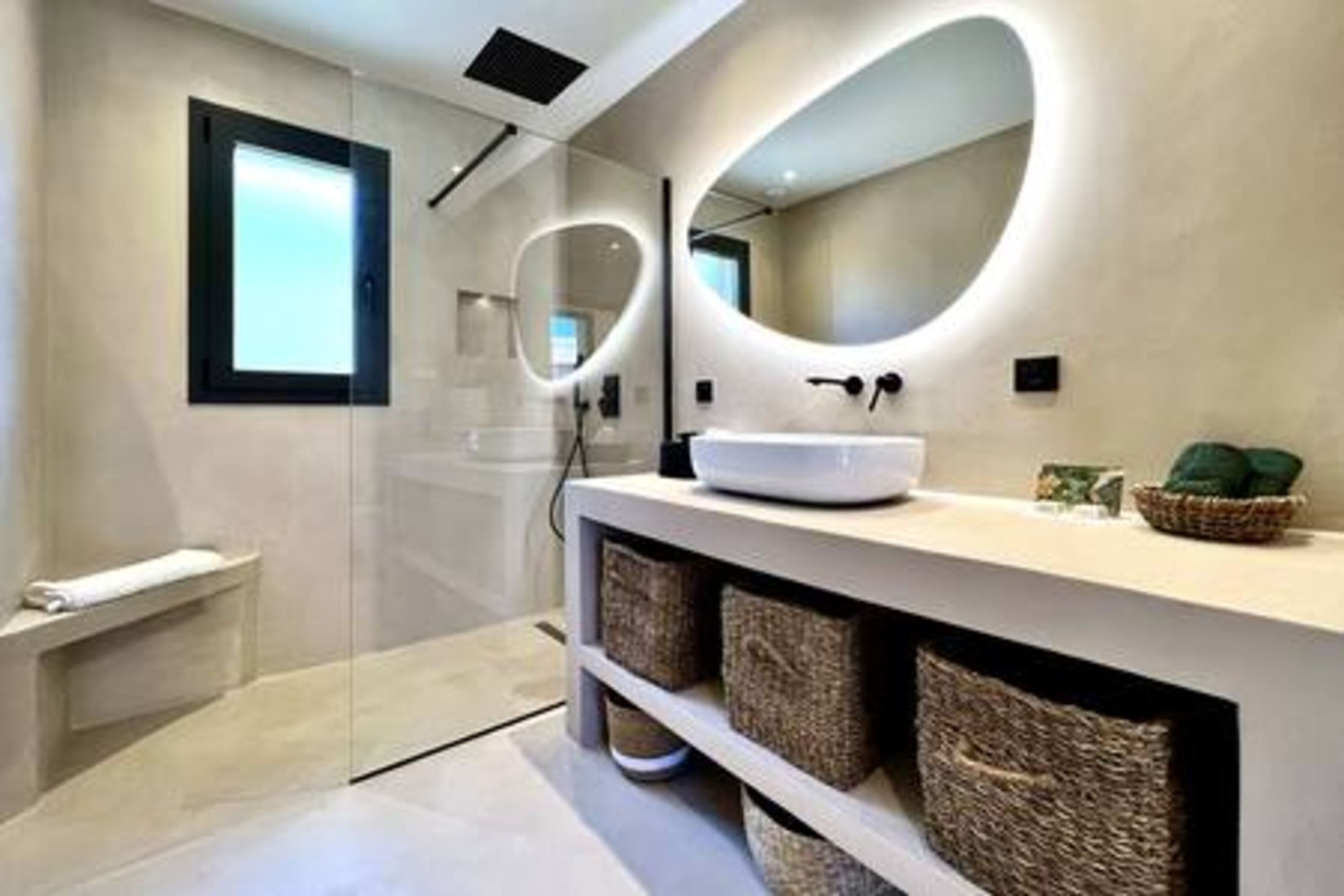 House | 4 bilik tidur, kalis bunyi 