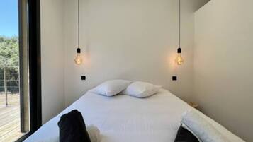 House | 4 bilik tidur, kalis bunyi