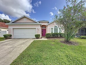 4 bedrooms - Walk to Silver Spurs Rodeo and Heritage Park (Kissimmee)