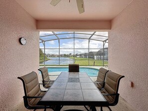4 bedrooms - Walk to Silver Spurs Rodeo and Heritage Park (Kissimmee)