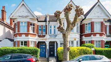 Nhà | 3 phòng ngủ, truy cập Internet tốc độ cao