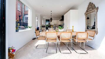 House | 3 bedrooms, Internet