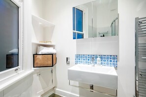Apartment | 2 bedrooms, Internet - Maida Vale Mansions 2 bed -by Out of Office Lifestyle (London)