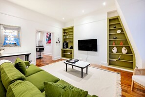 Apartment | 2 bedrooms, Internet - Maida Vale Mansions 2 bed -by Out of Office Lifestyle (London)