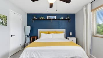 3 bedrooms, iron/ironing board, Internet, bed sheets
