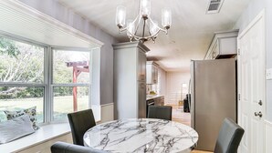 Dining - Family Home in Ft Worth Suburbs Near Benbrook Lake (Crowley)