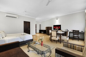 Premium bedding, desk, laptop workspace, iron/ironing board - Jeevantara Resort by Alaya Stays (Udaipur)