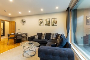 2 bedrooms - The Close in Newcastle Upon Tyne (Newcastle-upon-Tyne)