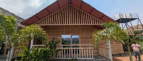 Deluxe Double Room, Balcony, Mountain View