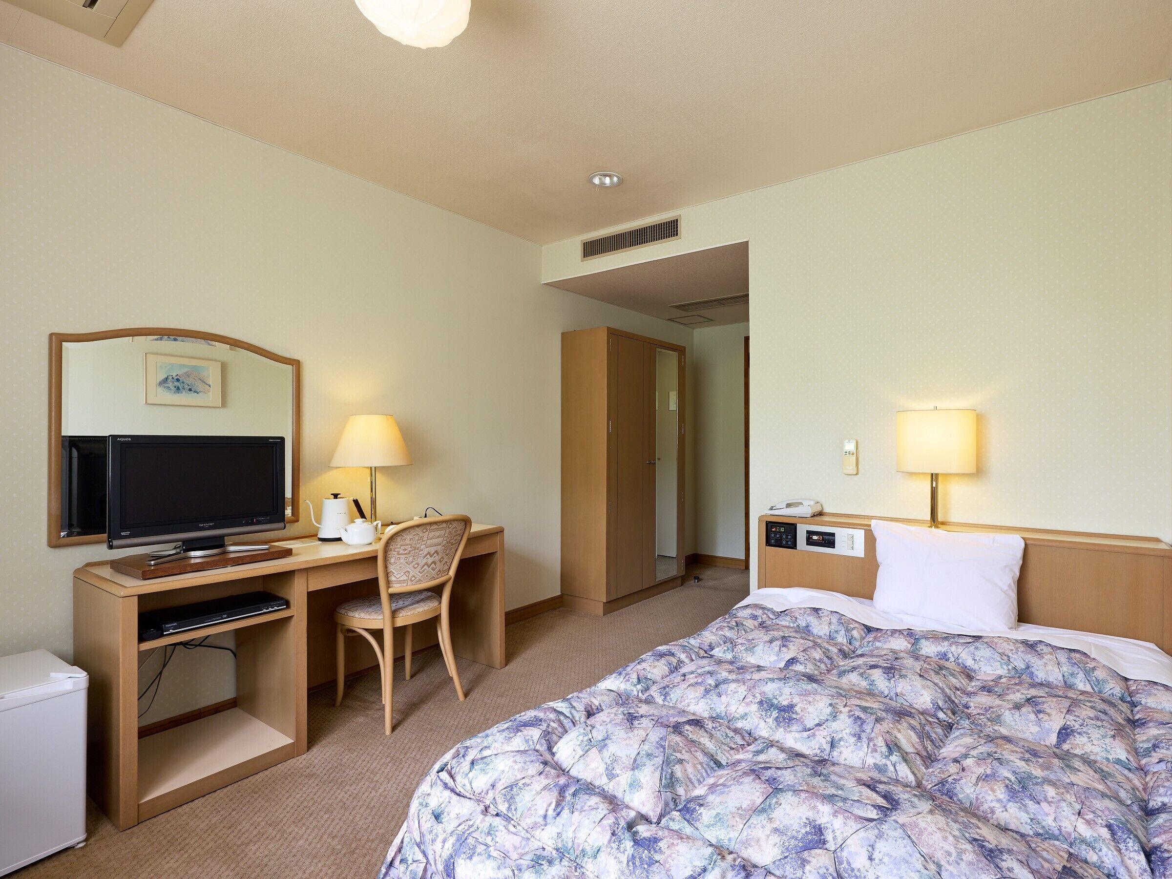 Basic Double Room | Desk, free WiFi