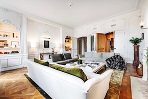 Apartment | 3 bedrooms, Internet