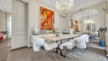 House, Smoking | 5 bedrooms, Internet