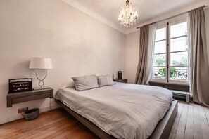 House, Smoking | 5 bedrooms, Internet