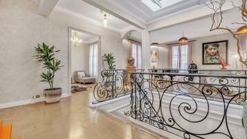 5 bedrooms, Internet