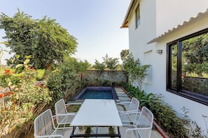 3 indoor pools, outdoor pool