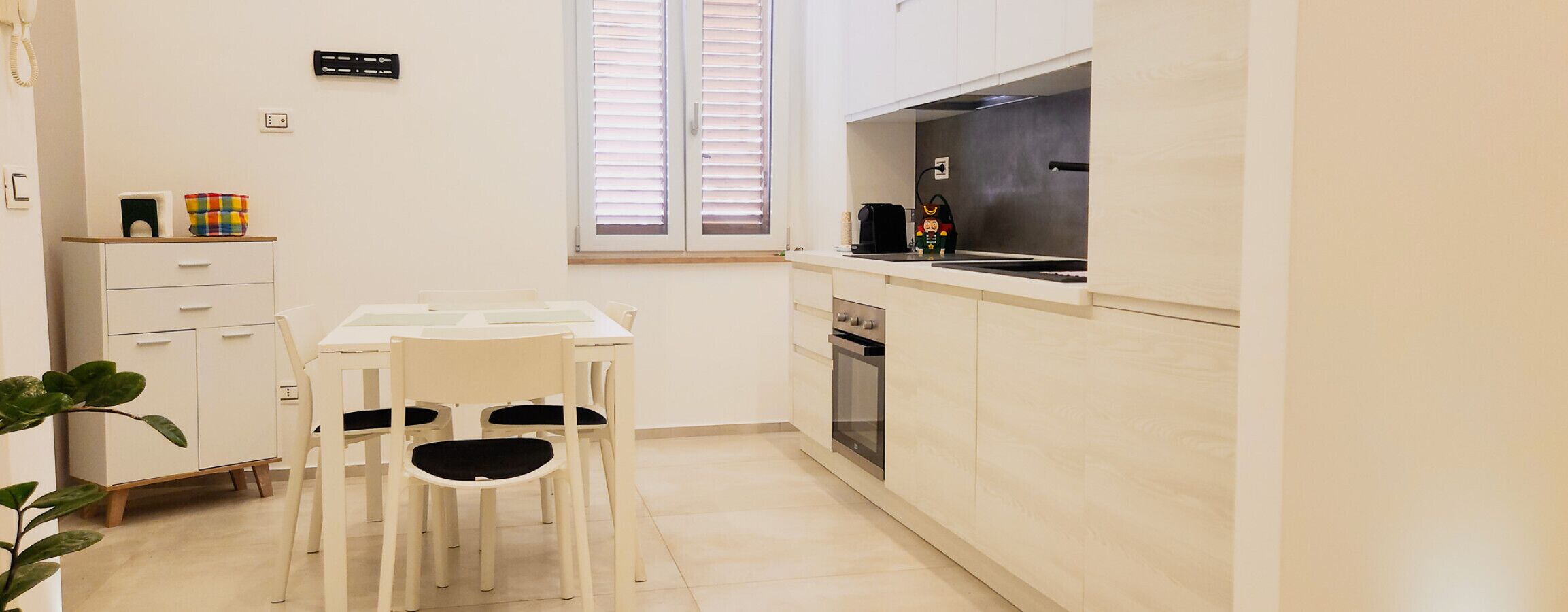 Kühlschrank, Ofen, Herdplatte, Geschirrspüler