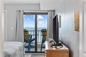 3 bedrooms, internet, bed sheets