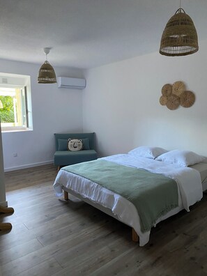 2 chambres, lit parapluie, Wi-Fi, draps fournis