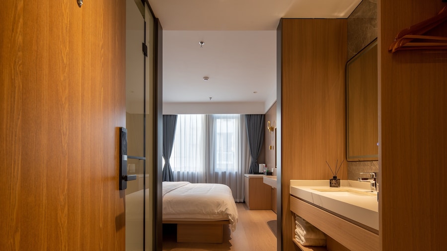 Dayin Hotel-Hongqiao Beixinjing Metro