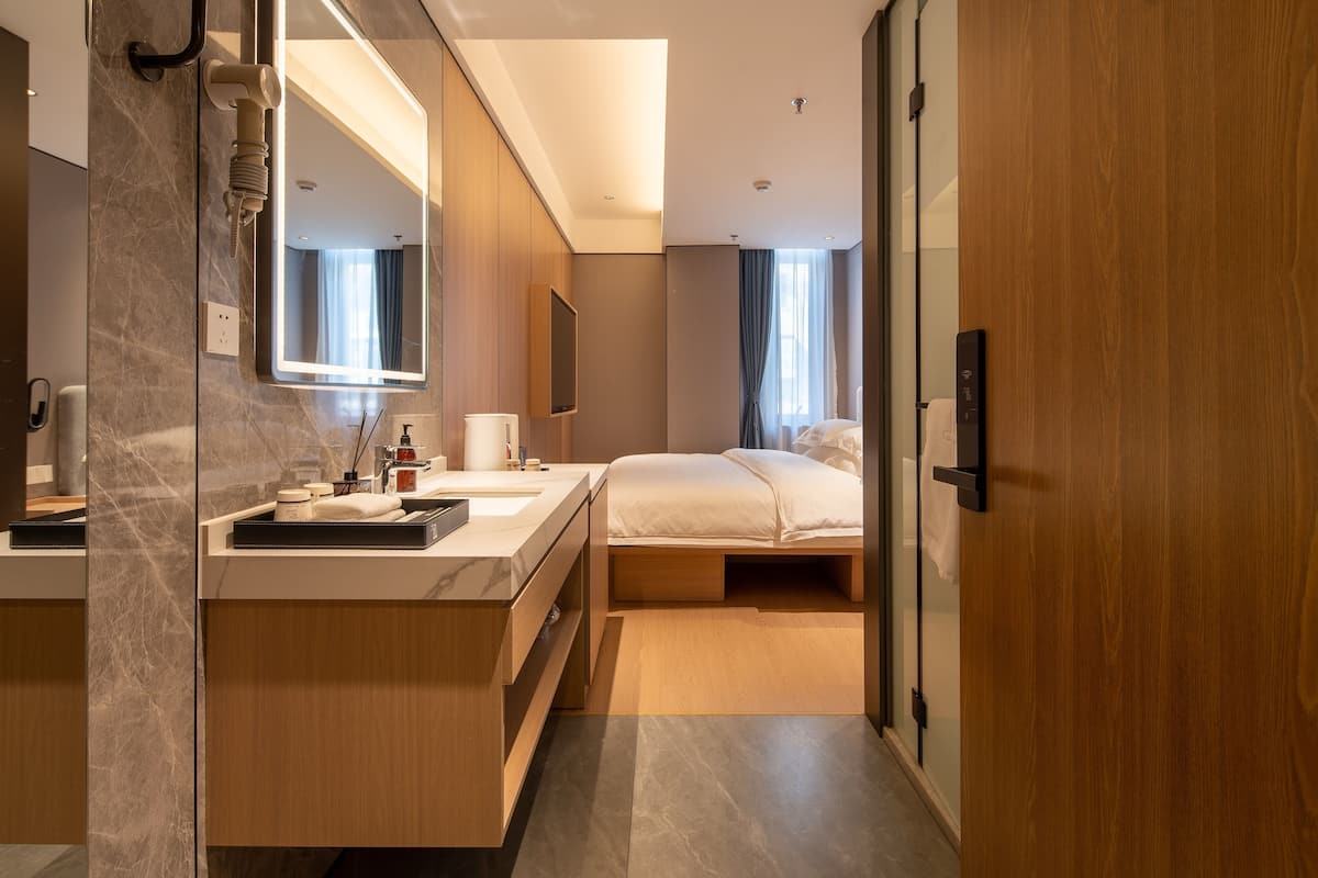Standard Double Room | Blackout curtains, iron/ironing board, free WiFi