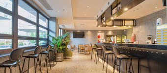 Dayin Hotel (Shanghai Hongqiao Beixinjing Metro Station Branch)