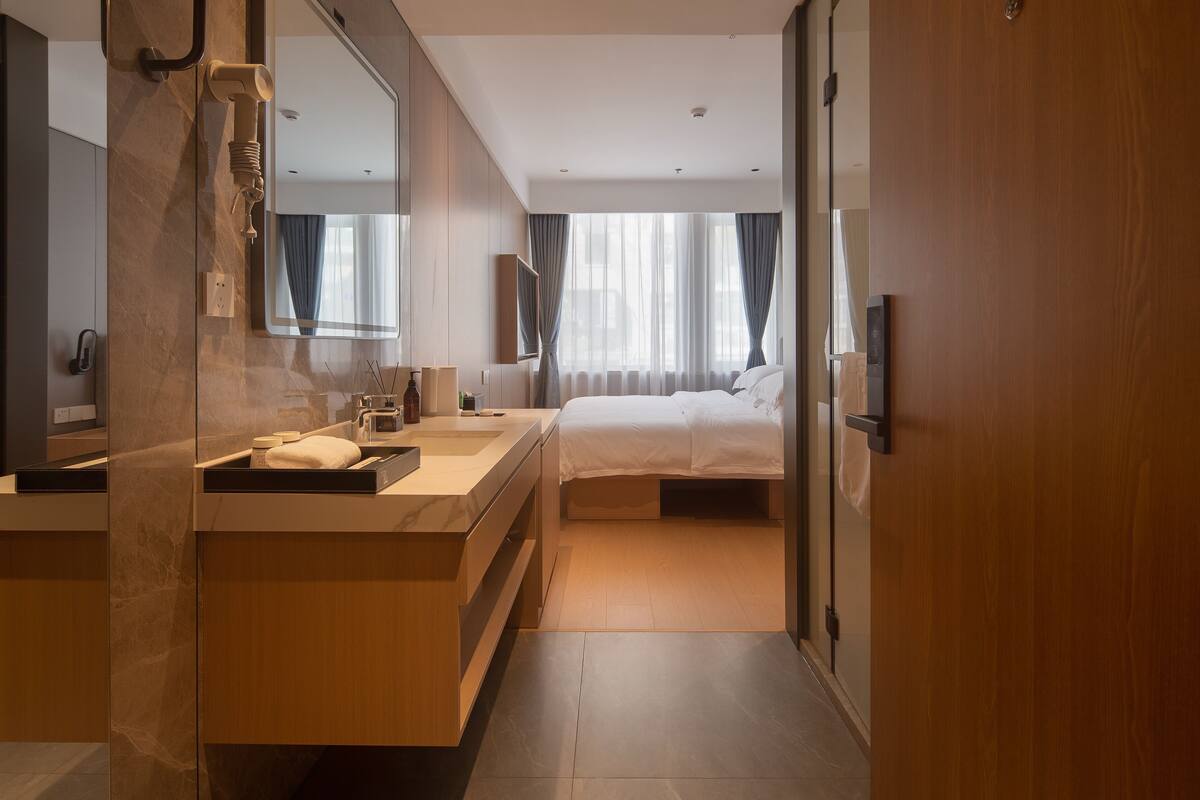 Blackout drapes, iron/ironing board, free WiFi