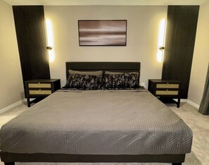 3 quartos, ferros/tábuas de passar roupa, Wi-Fi, roupa de cama