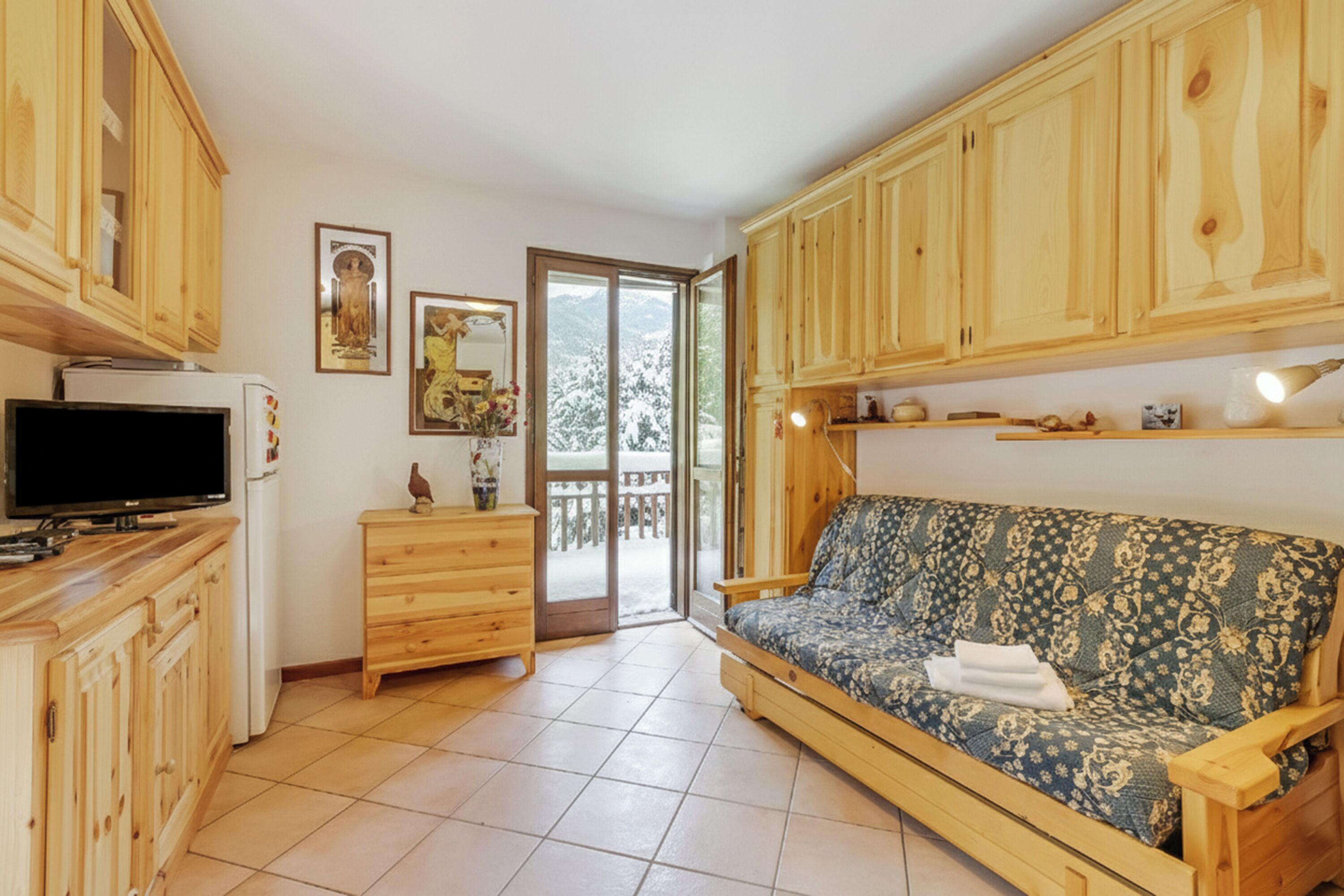 Smart TV de 21 pulgadas con canales por cable y televisión 