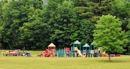 Glamp Under Stars in the Heart of the Catskills