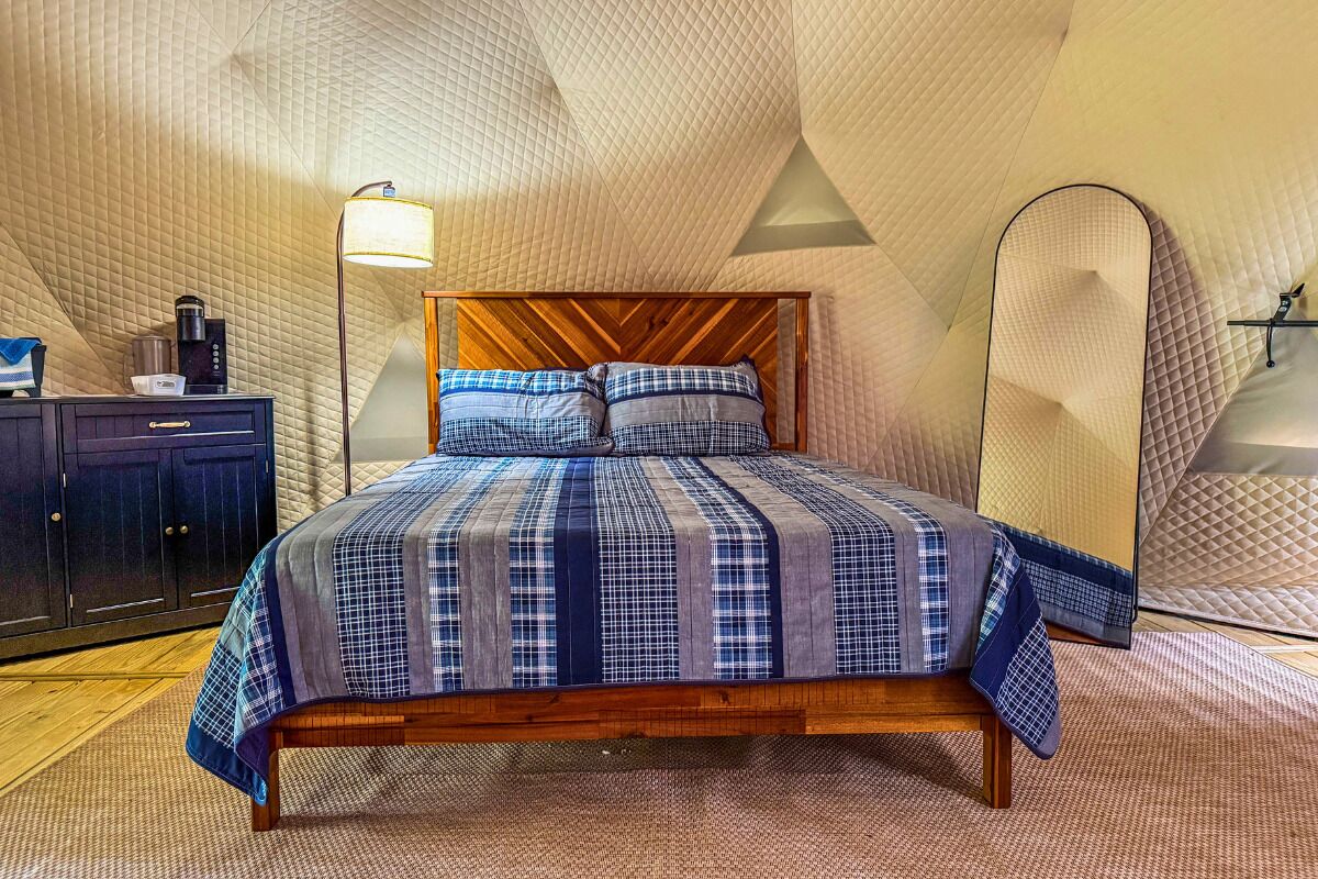 1 bedroom, travel crib, free WiFi, bed sheets