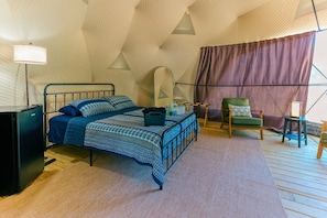 1 dormitorio, cuna de viaje, wifi gratis y ropa de cama