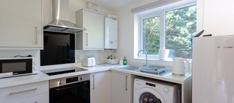 Wellington Apartment with Parking
