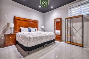 2 chambres, fer et planche à repasser, lit parapluie, Wi-Fi