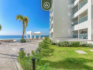 Terrace/patio - Oceanview 1 BR Condo with Pools and Beach Access (Puerto Vallarta)