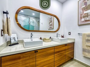 Shower, hair dryer, towels - Versalles 204 2BR/2BA | Pool, Balcony, Downtown (Puerto Vallarta)
