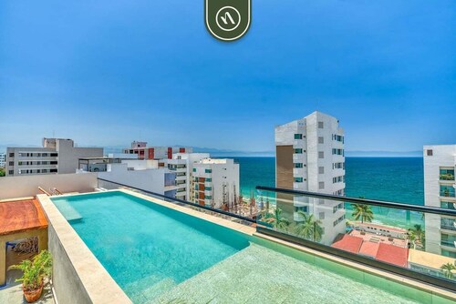 Brand New Studio - 2 Min to Beach - Rooftop Pool