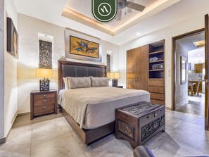 1 غرفة نوم ومكتب ومكواة/لوح كي وسرير سفر