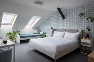 Minibar, cunas gratuitas, wifi gratis y ropa de cama