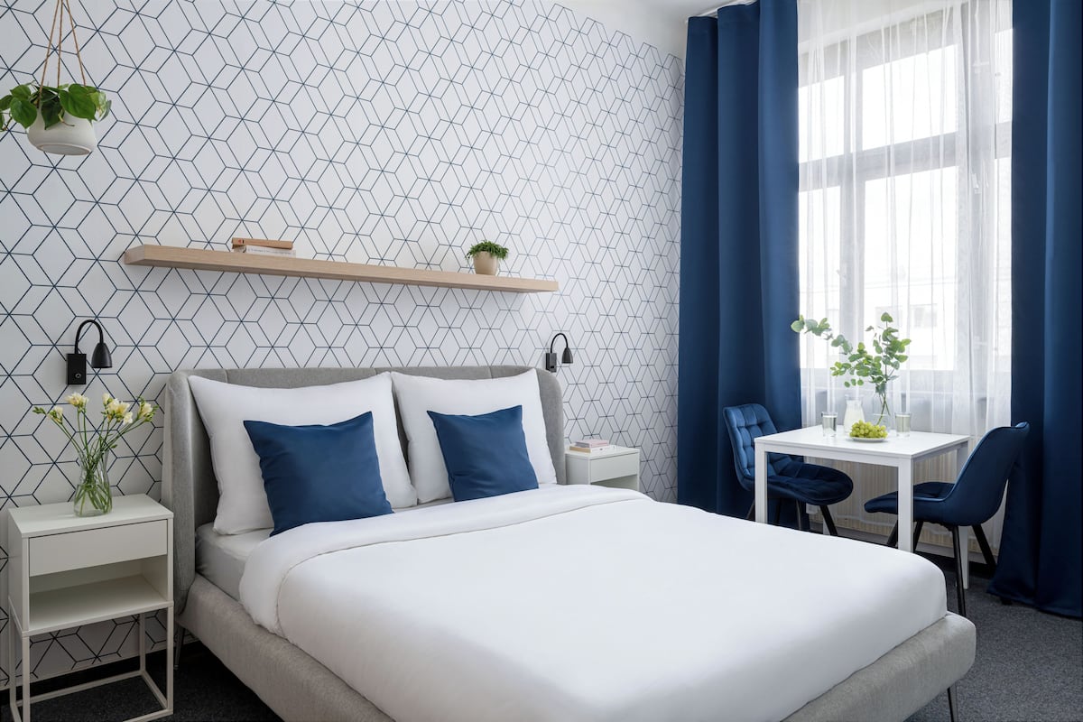 Comfort Double Room | Minibar, cribs (free), WiFi (free), bed sheets