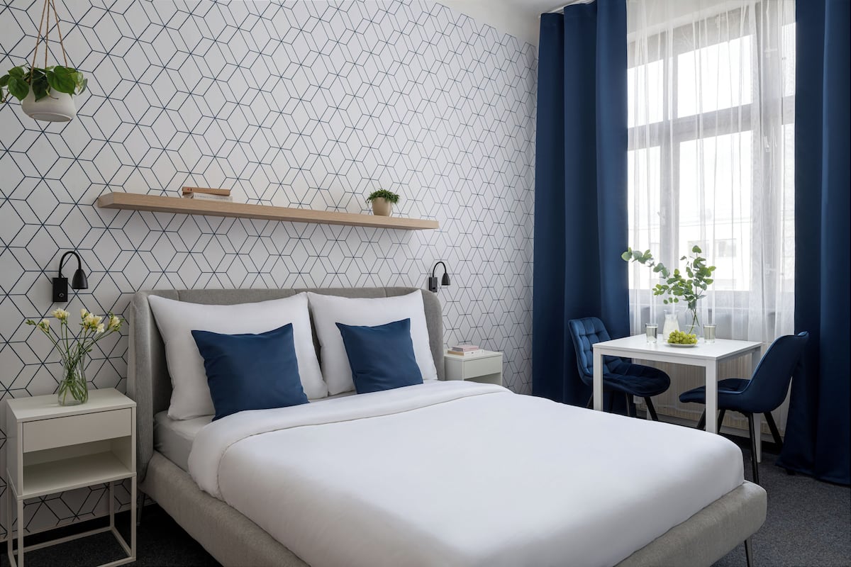 Minibar, free cots/infant beds, free WiFi, bed sheets