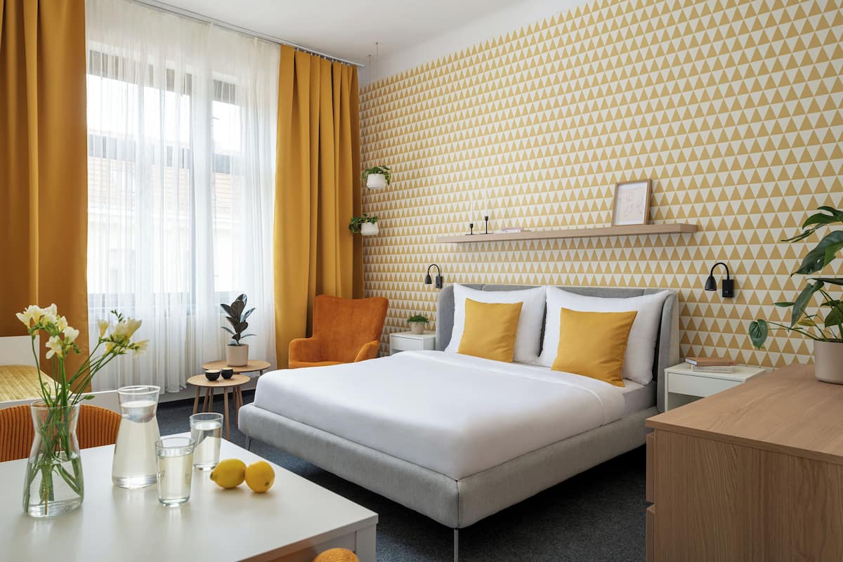 Minibar, free cots/infant beds, free WiFi, bed sheets