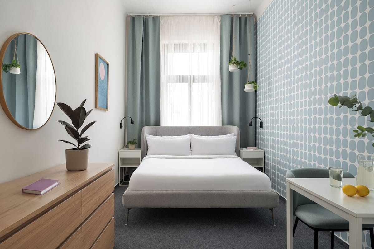 Minibar, free cots/infant beds, free WiFi, bed sheets