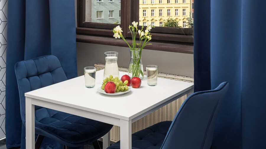 Riverside Hotel by Goodnite cz