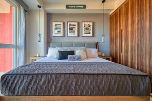 2 habitaciones, tabla de planchar con plancha, cuna de viaje y wifi 