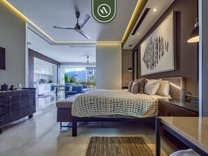 1 bedroom, iron/ironing board, travel crib, WiFi